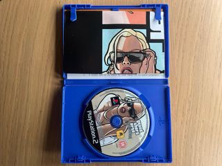PlayStation 2: Grand Theft Auto La Trilogía