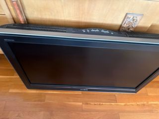 TV Sony Bravia 32" + Receptor Satélite Boston