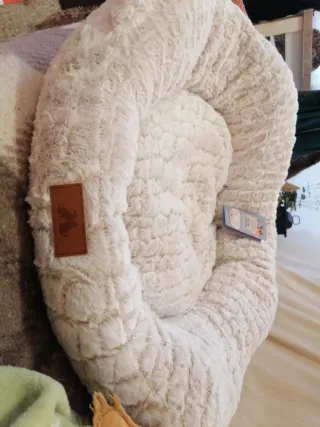 Cama para mascotas suave y cómoda