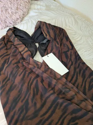 Vestido cruzado estampado animal