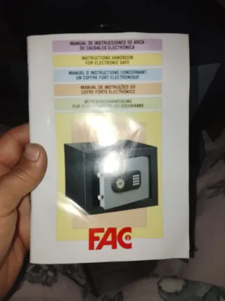 Caja Fuerte FAC con Teclado Numérico