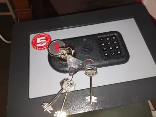 Caja Fuerte FAC con Teclado Numérico