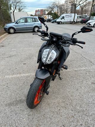 KTM Duke 125 2022 Negra/Naranja
