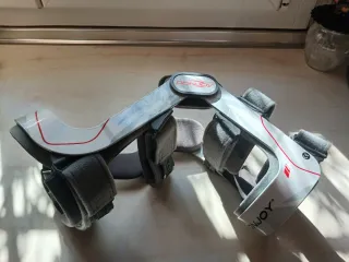 Rodillera Donjoy Renegade. LCA, LCP o CI. Talla L.