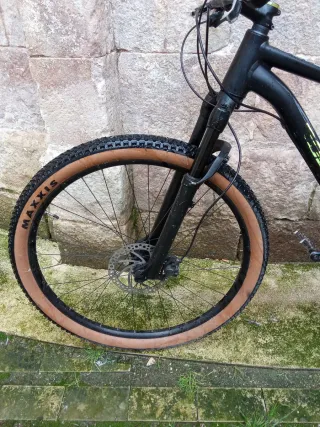 Bicicleta MTB Rockrider XC 100 12V Aluminio