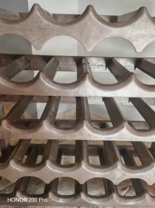 Botellero rústico de plástico