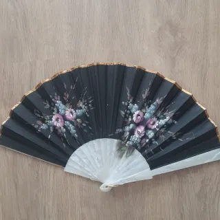 Abanico Nácar Pintado a Mano
