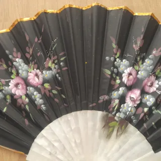Abanico Nácar Pintado a Mano
