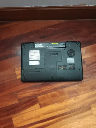 Toshiba Satellite Pro i3 | Per Ricambi o Riparazione