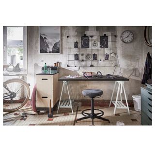 Dos caballetes Mittback blanco de Ikea