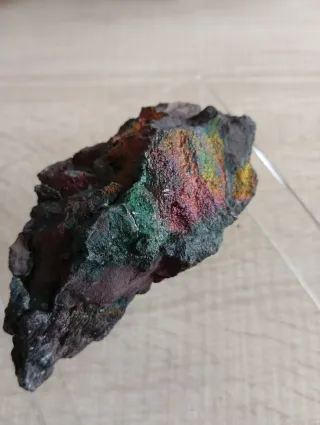 Espectacular pieza goethita Irisada 70 gramos