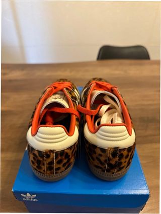 Adidas Samba OG Leopardo Rojo Talla 37