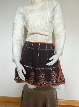 Falda boho vintage bordada