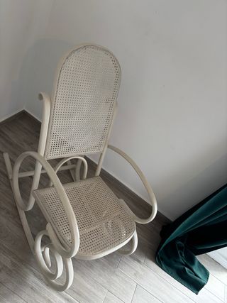 Butaca de mimbre restaurada