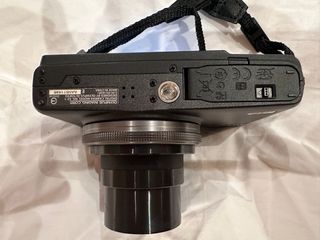 Olympus Stylus XZ-1 f1.8