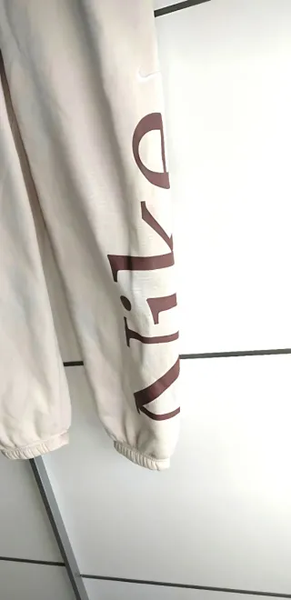 Pantalones Nike Beige