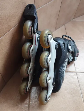 Patines en línea Topic noisy