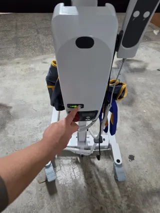 Grúa para transporte de enfermos