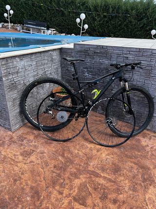 Specialized Epic Comp Carbon 29