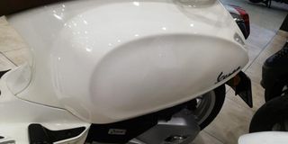 Vespa Primavera 125cc Blanca