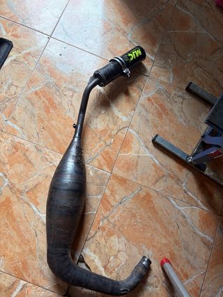 Escape Beta RR 80-90 Carbono Precio negociable