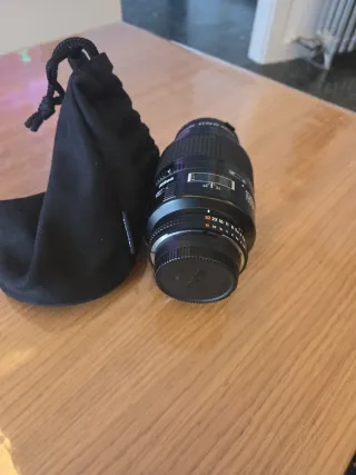Objetivo AF Micro Nikkor 105mm 1:2.8 D