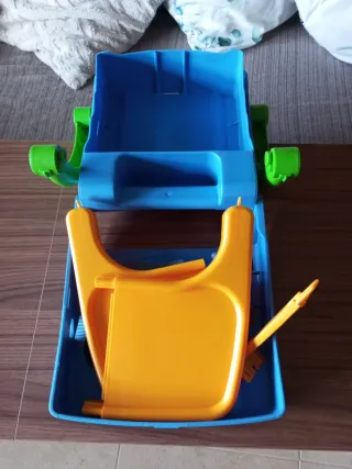 Trona de viaje infantil azul