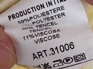 Blusa cuadros azul con volantes