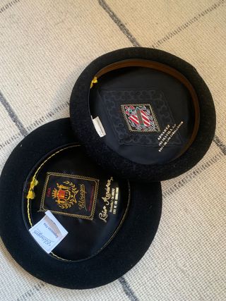 2 Txapelas Elósegui Aznárez sin uso