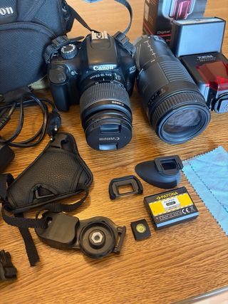 Cámara Canon EOS 1100D + Accesorios