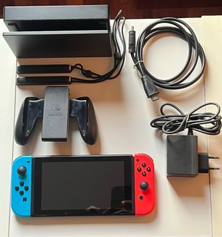Nintendo Switch Azul/Rojo + Accesorios
