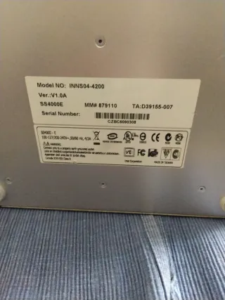 Servidor NAS 4 bahías INTEL