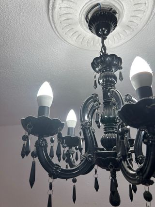 Lámpara de araña negra con cristales