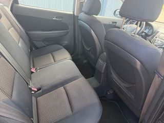 Hyundai i30 2008 UNICO DUEÑO PEGATINA C solo 87€/M