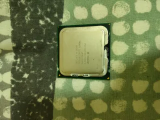 Procesador Intel Core 2 Quad Q8300 2.50GHz
