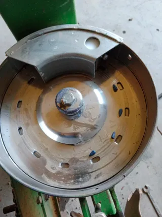 Máquina de sembrar Gil