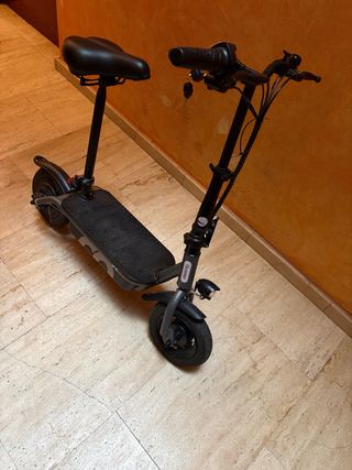 Patinete Eléctrico con Asiento