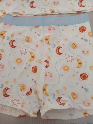 Pigiama bambina corto con stampe luna e stelle