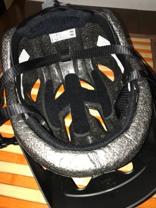 Casco Negro Decathlon