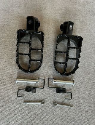 Estriberas universales moto NUEVAS