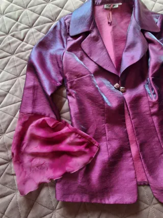 Blusa fiesta de El Corte Ingles. Morado/Rosa