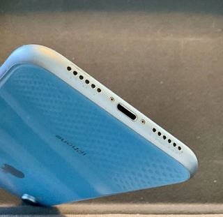 iPhone XR Azul 64GB Como Nuevo Batería 82%