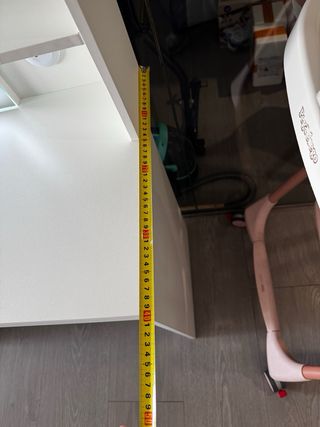 Tocador con espejo LED y enchufes