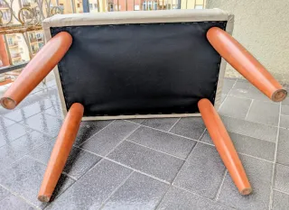 Taburete tapizado madera