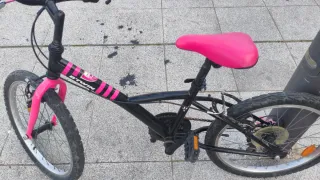 Bicicleta infantil 20 pulgadas rosa y negra
