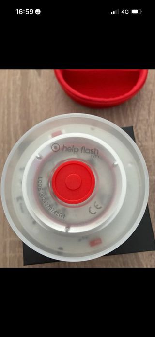 Luz de emergencia V16 conectada