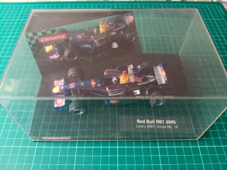Maqueta Coche F1 Red Bull RB1 2005