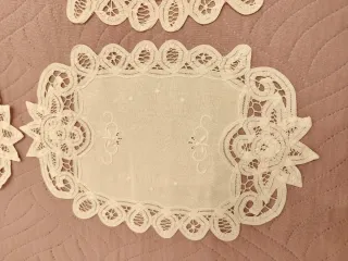 4 Centrotavola Ricamo Intaglio Cotone vintage
