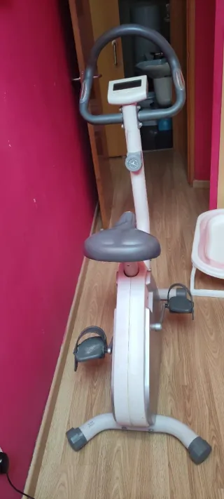 Andador bebé coche rosa