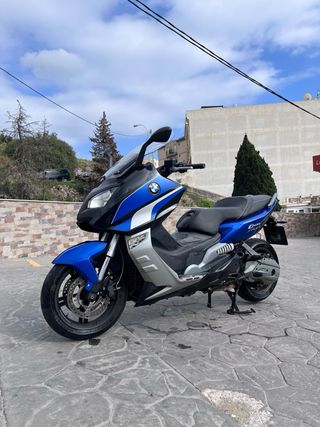 BMW C600 Sport Maxi Scooter akrapovic edition